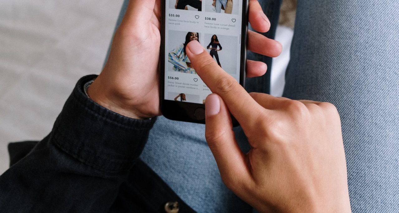 Mobile ecommerce advertising