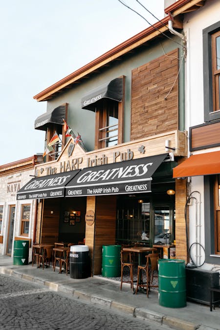 Which Offshore Irish pub