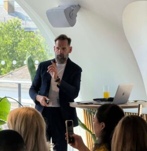 Fintech B2B specialist - Paul Bennett talking at Accuracast event