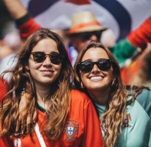 Female sports fans