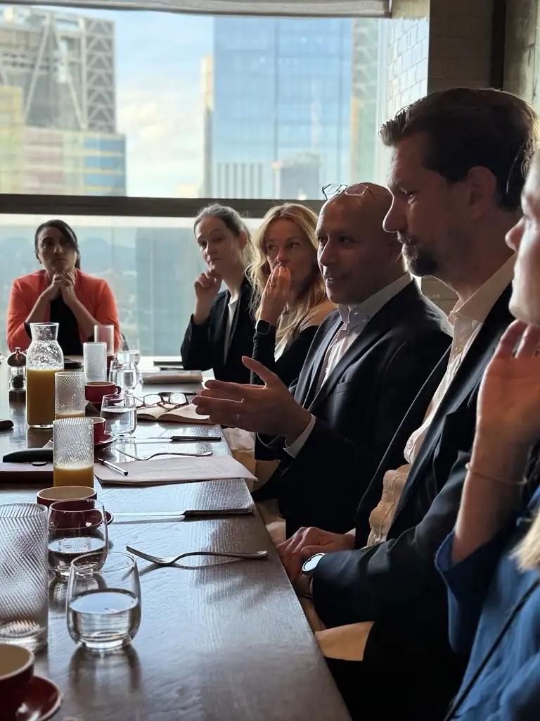 FS AI Roundtable - Farhad Financial Services AI Marketing Roundtable - Attendee discussions