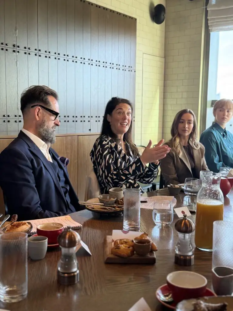 FS AI Roundtable - Melanie Financial Services AI Marketing Roundtable - Attendee discussions